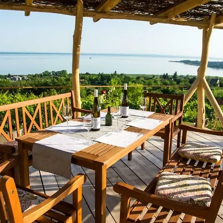Comfort Apartamento Keszthely